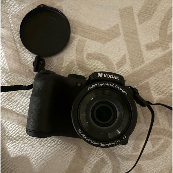 Like-New Kodak PixPro AZ255 Digital Camera - Picture 7 of 15